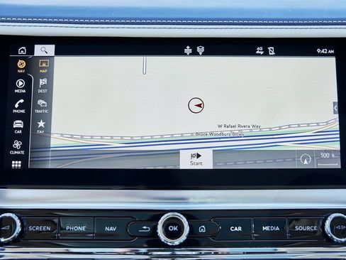 Used 2024 Bentley Flying Spur V8 image 72