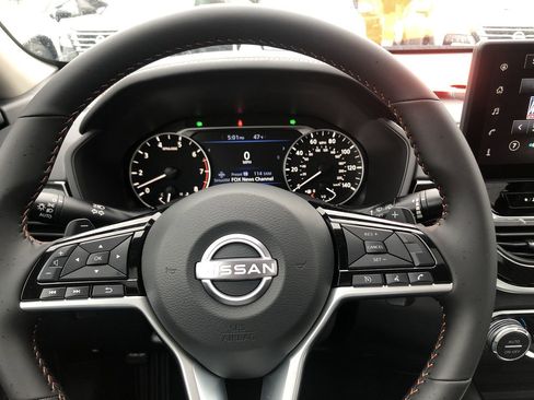 New 2025 Nissan Altima 2.5 SR w/ SR Premium Package image 23