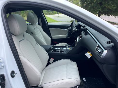 New 2026 Genesis G70 3.3T Sport Prestige image 13