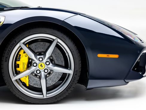 Used 2018 Ferrari 488 Spider RWD image 27