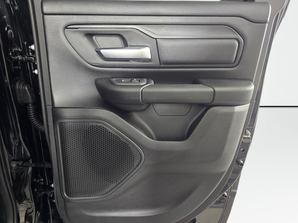 New 2026 RAM 1500 Express AWD/4WD image 40