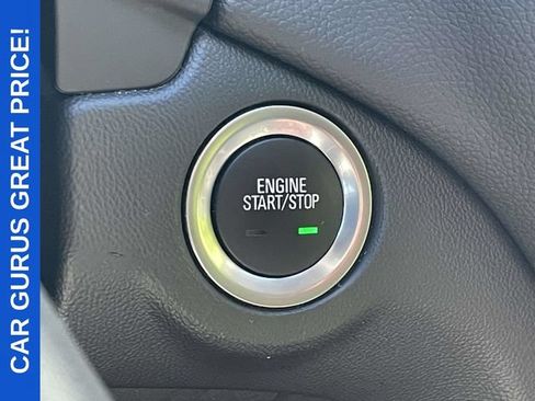 Used 2022 Chevrolet Equinox LT FWD image 30