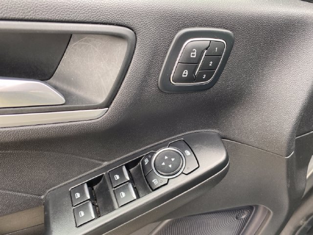 Used 2024 Ford Escape Platinum AWD/4WD image 18