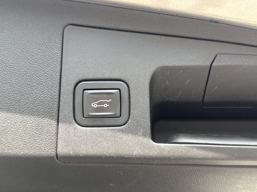Used 2019 Cadillac XT5 Premium Luxury FWD image 33