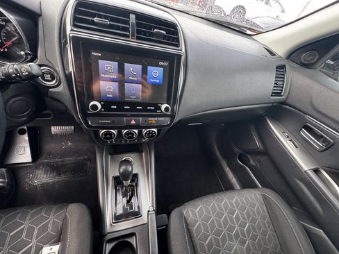 Used 2021 Mitsubishi Outlander Sport SE image 16