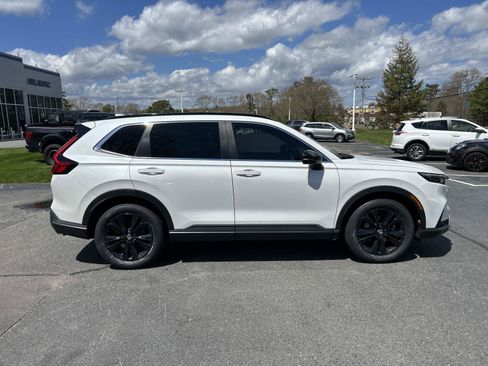 Used 2023 Honda CR-V Sport Touring image 2