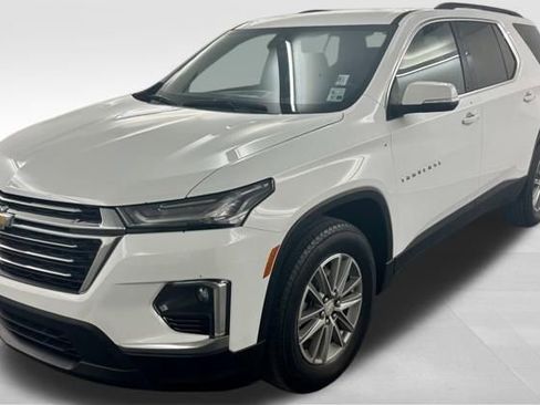 Used 2023 Chevrolet Traverse LT FWD image 4