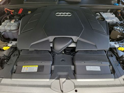 Used 2021 Audi Q7 3.0T Prestige w/ Prestige Package AWD/4WD image 17