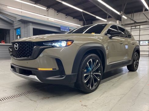 Used 2024 MAZDA CX-50 2.5 Turbo w/ Premium Plus Pkg image 3