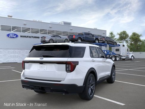 New 2026 Ford Explorer ST-Line RWD image 8