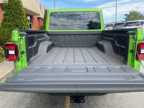New 2026 Jeep Gladiator Sport AWD/4WD image 13