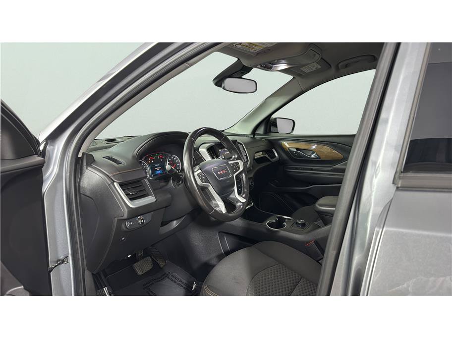 Used 2020 GMC Terrain SLE FWD image 9