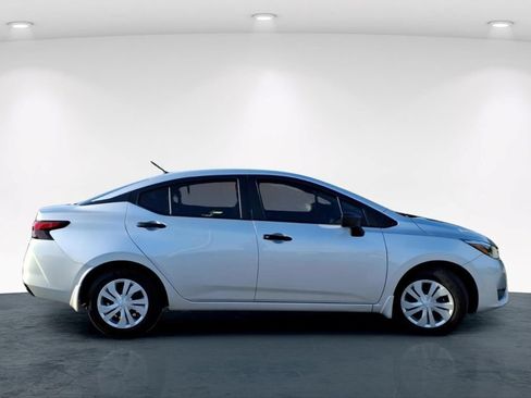 Used 2025 Nissan Versa S w/ Trunk Package FWD image 7