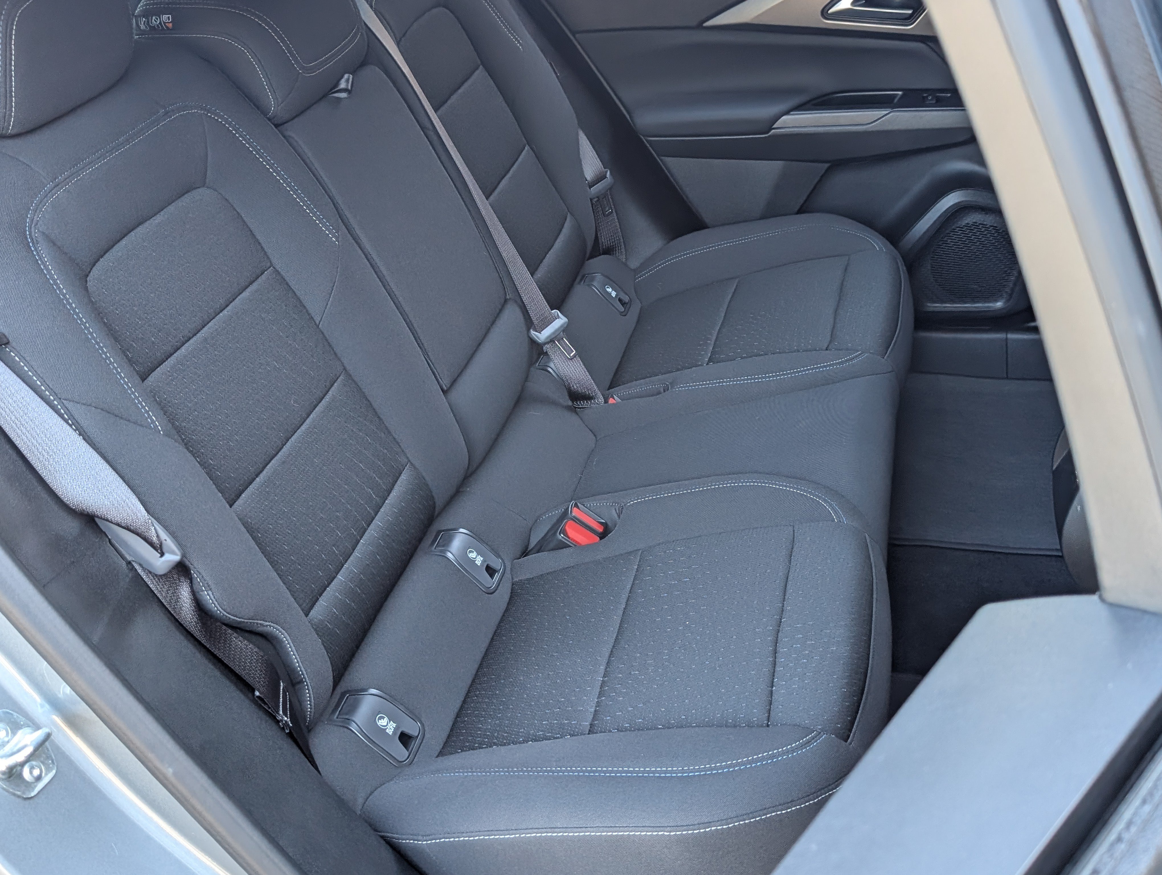 Used 2025 Chevrolet Equinox EV LT w/ Comfort Package FWD image 19