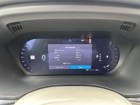 New 2026 Volvo XC60 B5 Ultra w/ Protection Package Premier image 16