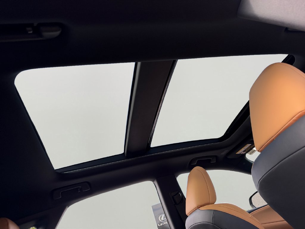 New 2026 Lexus RX 350 AWD/4WD image 4