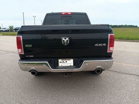 Used 2017 RAM 1500 Laramie w/ Convenience Group AWD/4WD image 11