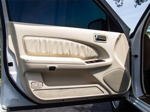 Used 1996 INFINITI I30 image 30