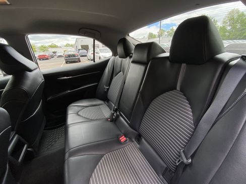 Used 2021 Toyota Camry SE AWD/4WD image 22