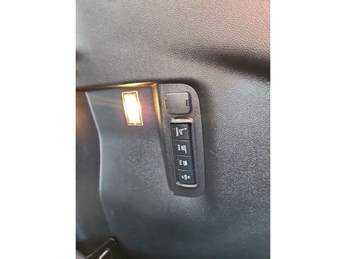 Used 2018 Ford Explorer Sport AWD/4WD image 17