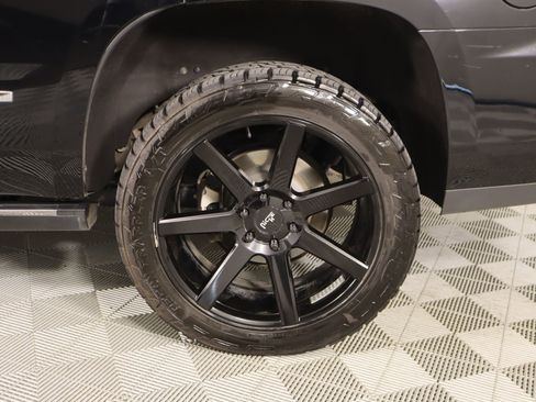 Used 2020 GMC Yukon Denali w/ Open Road Package image 21