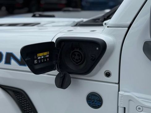 Used 2023 Jeep Wrangler Unlimited Rubicon 4xe w/ Cold Weather Group AWD/4WD image 50
