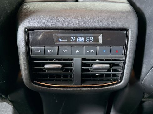 Used 2018 MAZDA CX-9 Touring w/ Touring Premium Package image 25