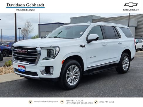 Used 2024 GMC Yukon SLT AWD/4WD image 1