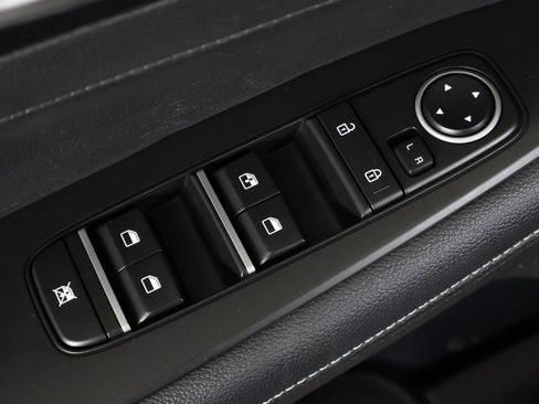 Used 2024 Kia Forte GT-Line image 35