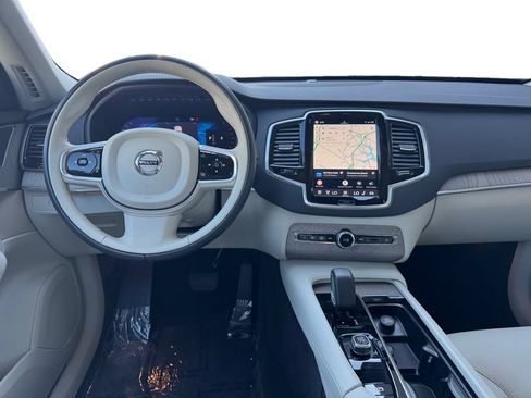 Certified 2024 Volvo XC90 B5 Plus w/ Protection Package Premier AWD/4WD image 27