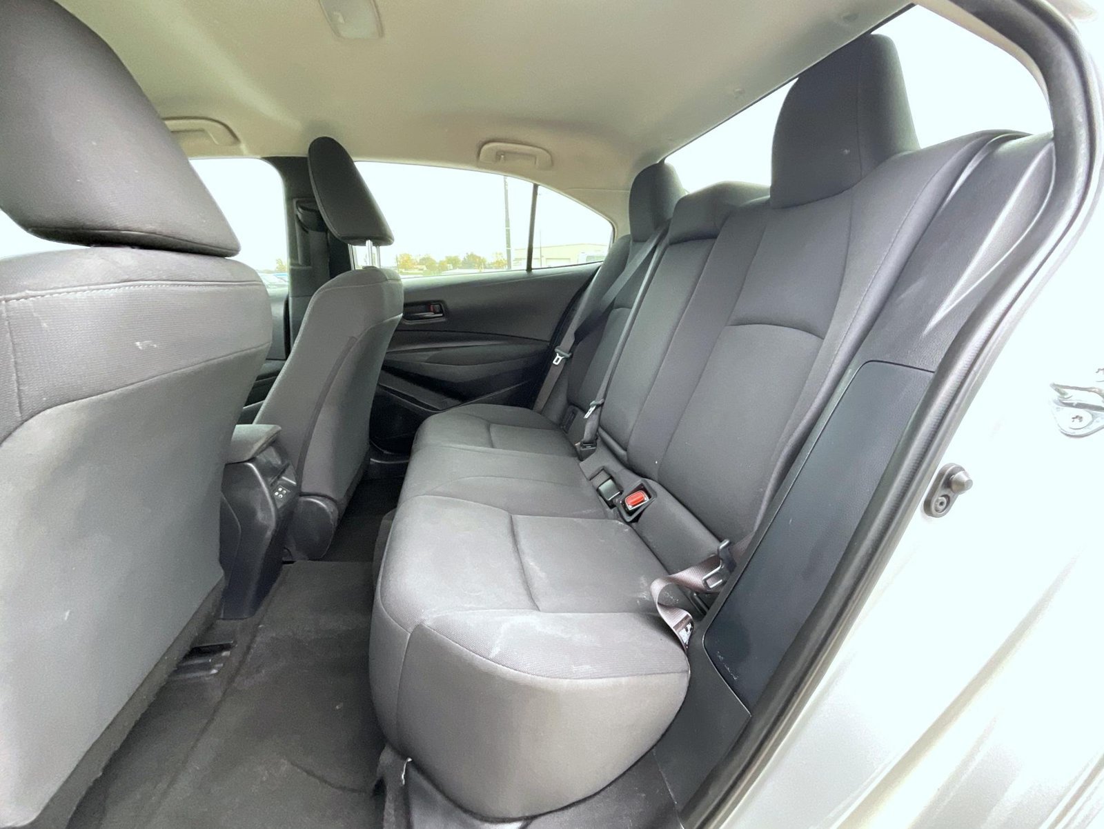 Used 2024 Toyota Corolla LE FWD image 24