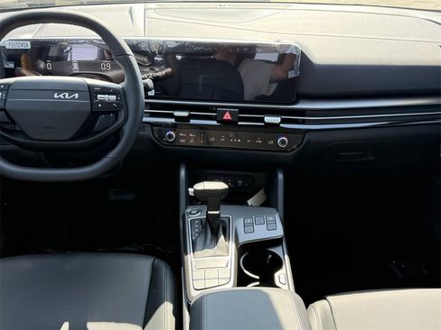New 2026 Kia Sportage EX image 15