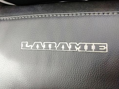 Used 2025 RAM 1500 Laramie w/ Night Edition image 32