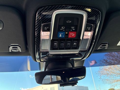 Used 2019 RAM 1500 Laramie image 16