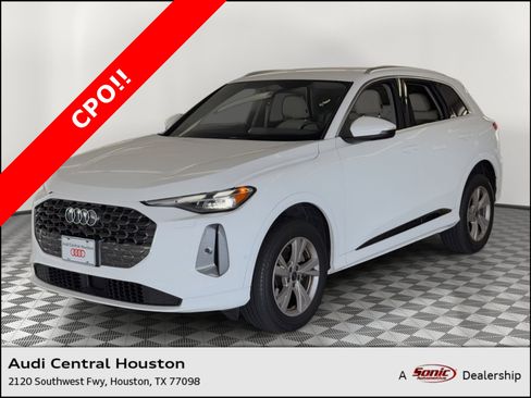 Used 2025 Audi Q5 Premium AWD/4WD image 1