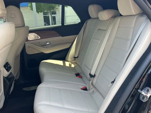 Used 2025 Mercedes-Benz GLE 450 4MATIC Coupe image 12