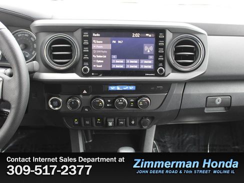 Used 2022 Toyota Tacoma TRD Off-Road image 14