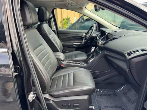 Used 2015 Ford Escape Titanium AWD/4WD image 22