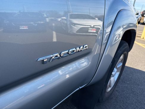 Used 2015 Toyota Tacoma 4x4 Double Cab image 9