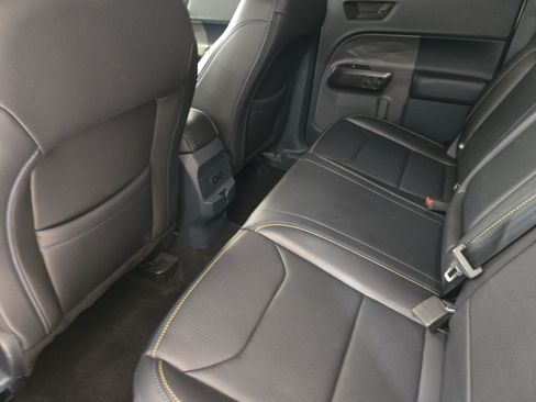 Used 2025 Ford Maverick Lobo AWD/4WD image 29