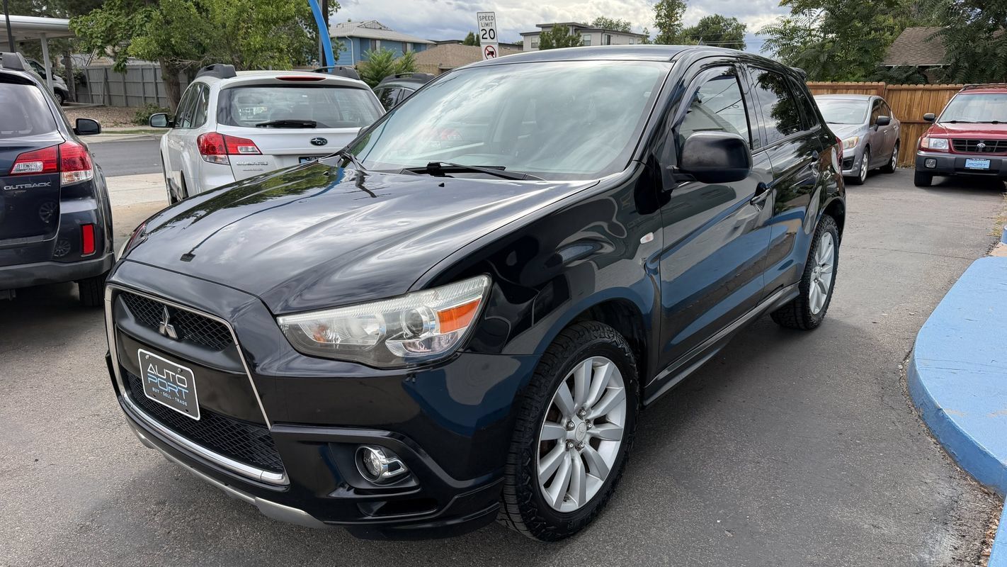 Used 2011 Mitsubishi Outlander Sport SE AWD/4WD image 5