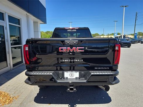 New 2025 GMC Sierra 2500 Denali w/ Technology Package image 8