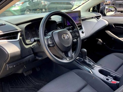 Used 2023 Toyota Corolla LE image 16