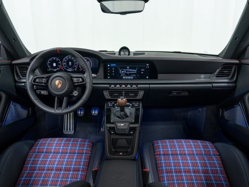 Used 2026 Porsche 911 Carrera T RWD image 24