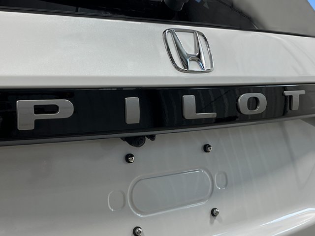 New 2026 Honda Pilot Elite image 7