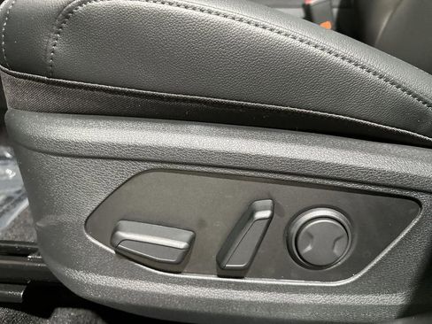 New 2026 Kia Sportage SX FWD image 14