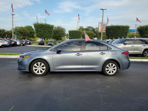 Used 2026 Toyota Corolla LE FWD image 7