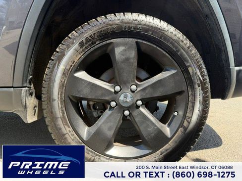 Used 2014 Jeep Grand Cherokee Limited AWD/4WD image 24