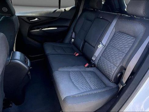 Used 2021 Chevrolet Equinox LT AWD/4WD image 22