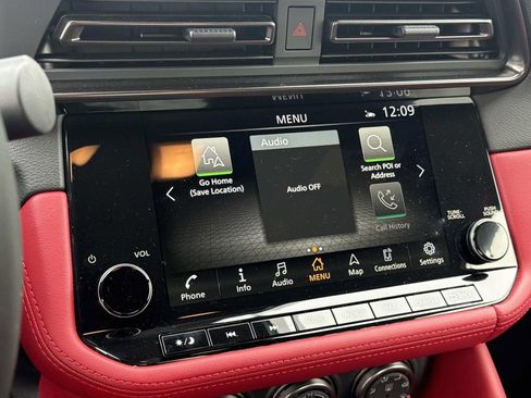 Used 2024 Nissan Z Performance w/ Floor Mat Package image 15